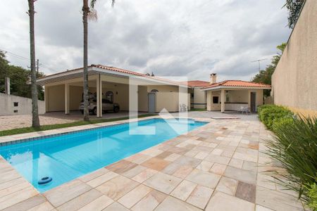 Casa à venda com 1300m², 4 quartos e 4 vagas Casa à venda com 1300m², 4 quartos e 4 vagasPiscina