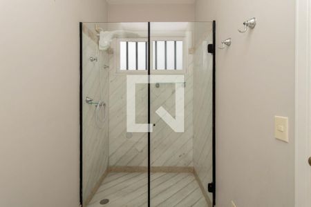 Casa à venda com 1300m², 4 quartos e 4 vagas Casa à venda com 1300m², 4 quartos e 4 vagasBanheiro Suite 2