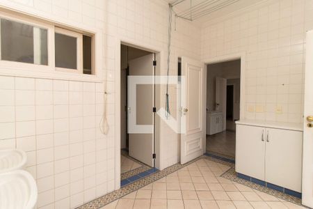 Casa à venda com 1300m², 4 quartos e 4 vagas Casa à venda com 1300m², 4 quartos e 4 vagasArea de Serviço