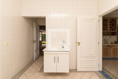 Casa à venda com 1300m², 4 quartos e 4 vagas Casa à venda com 1300m², 4 quartos e 4 vagasCozinha