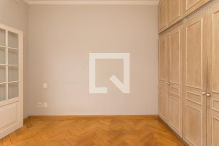 Casa à venda com 1300m², 4 quartos e 4 vagas Casa à venda com 1300m², 4 quartos e 4 vagasSuite 2