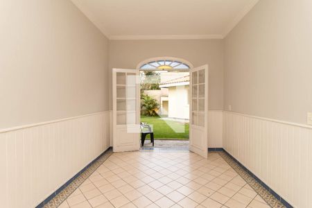 Casa à venda com 1300m², 4 quartos e 4 vagas Casa à venda com 1300m², 4 quartos e 4 vagasCozinha