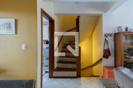 Sala de casa de condomínio à venda com 3 quartos, 205m² em Cristal, Porto Alegre