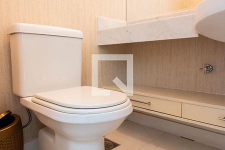 Lavabo 1 de apartamento à venda com 5 quartos, 750m² em Barra da Tijuca, Rio de Janeiro