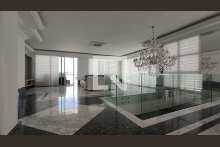 Sala 2 de apartamento à venda com 5 quartos, 750m² em Barra da Tijuca, Rio de Janeiro
