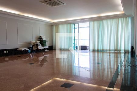 Sala 1 de apartamento à venda com 5 quartos, 750m² em Barra da Tijuca, Rio de Janeiro