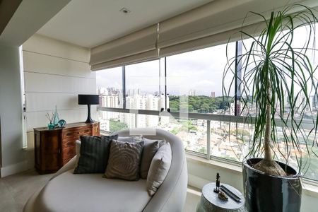 Varanda de apartamento à venda com 3 quartos, 155m² em Jardim Londrina, São Paulo