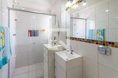 Banheiro de apartamento à venda com 2 quartos, 61m² em Vila Osasco, Osasco