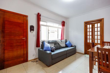 Casa à venda com 150m², 3 quartos e 2 vagasSala