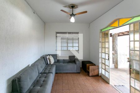 Sala de casa à venda com 3 quartos, 360m² em Céu Azul, Belo Horizonte