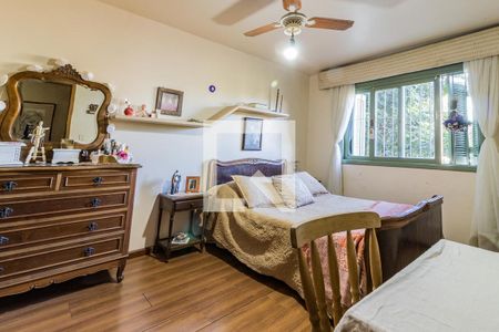 Dormitório2 de casa à venda com 3 quartos, 360m² em Ipanema, Porto Alegre