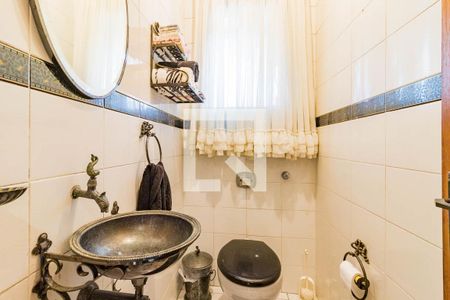 Lavabo de casa à venda com 3 quartos, 360m² em Ipanema, Porto Alegre