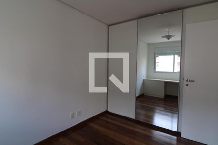Suíte 1 de apartamento à venda com 2 quartos, 104m² em Jardim das Acácias, São Paulo