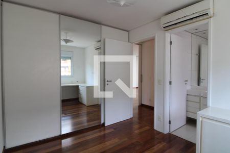Suíte 1 de apartamento à venda com 2 quartos, 104m² em Jardim das Acácias, São Paulo