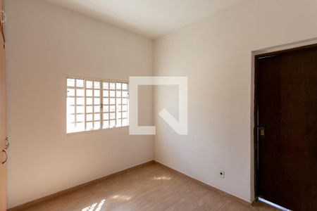 Quarto 2 de casa para alugar com 3 quartos, 90m² em Aparecida, Belo Horizonte