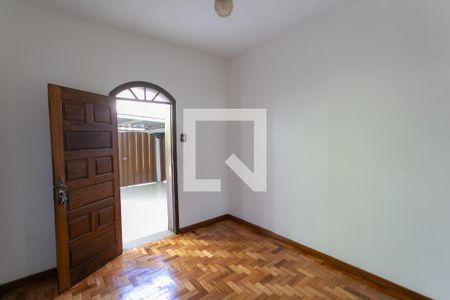 Sala de casa para alugar com 3 quartos, 90m² em Aparecida, Belo Horizonte