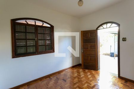 Sala de casa para alugar com 3 quartos, 90m² em Aparecida, Belo Horizonte