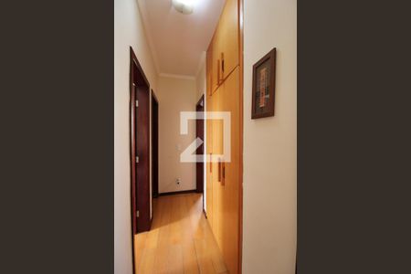 Corredor de apartamento à venda com 3 quartos, 79m² em Chácara Primavera, Campinas
