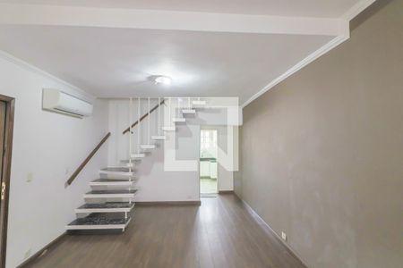 Sala de casa à venda com 3 quartos, 120m² em Butantã, São Paulo