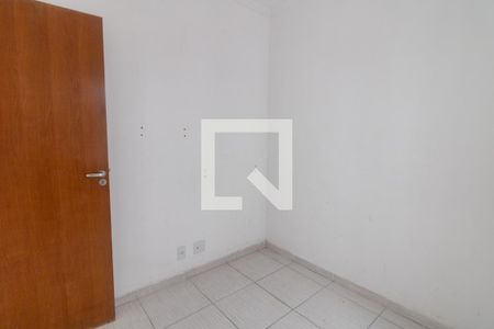 Dormitório 1 de apartamento à venda com 2 quartos, 42m² em Vila Lutécia, Santo André
