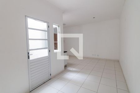 Sala  de apartamento à venda com 2 quartos, 42m² em Vila Lutécia, Santo André