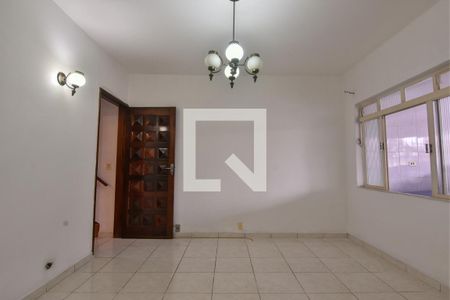 Sala de casa para alugar com 4 quartos, 250m² em Vila Ema, São Paulo