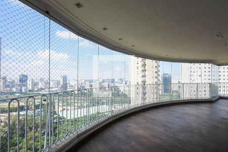 Varanda de apartamento à venda com 4 quartos, 425m² em Jardim Fonte do Morumbi, São Paulo