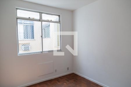 Quarto 2 de apartamento para alugar com 2 quartos, 60m² em Mangueira, São Gonçalo