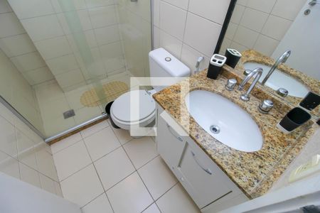 Banheiro de kitnet/studio para alugar com 1 quarto, 33m² em Centro, Rio de Janeiro