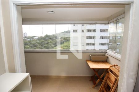 Sala de apartamento para alugar com 2 quartos, 67m² em Jardim Carvalho, Porto Alegre