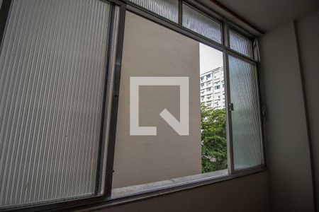 Vista sala/quarto de kitnet/studio à venda com 1 quarto, 35m² em Copacabana, Rio de Janeiro