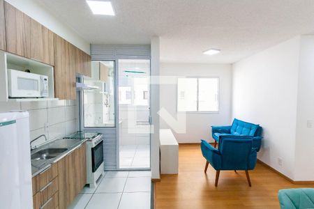 Sala/Cozinha de apartamento para alugar com 1 quarto, 36m² em Vila Graciosa, São Paulo