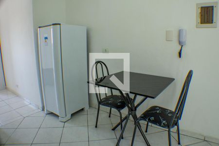 Cozinha de apartamento para alugar com 1 quarto, 27m² em Jardim Lourdes, São Paulo