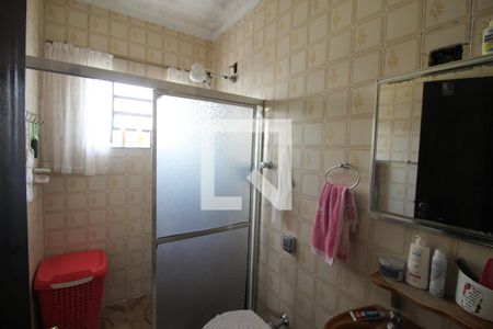 Casa à venda com 100m², 4 quartos e 2 vagas Casa à venda com 100m², 4 quartos e 2 vagassuíte