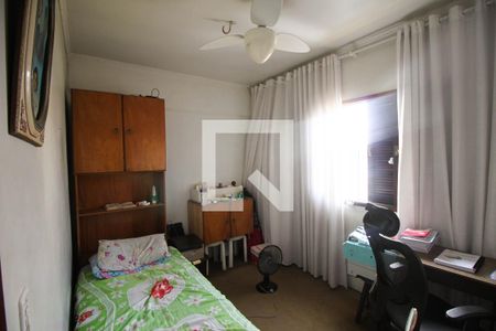 Casa à venda com 100m², 4 quartos e 2 vagas Casa à venda com 100m², 4 quartos e 2 vagasquarto 3