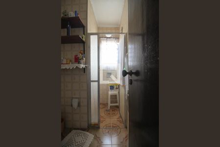 Casa à venda com 100m², 4 quartos e 2 vagas Casa à venda com 100m², 4 quartos e 2 vagasBanheiro