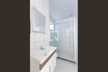 BANHEIRO de kitnet/studio para alugar com 1 quarto, 28m² em Mata Paca, Niterói