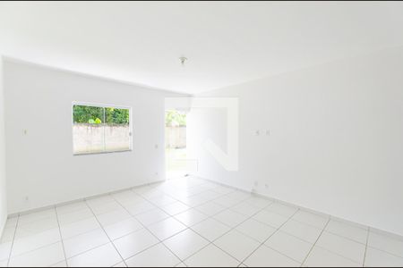 SALA de kitnet/studio para alugar com 1 quarto, 28m² em Mata Paca, Niterói