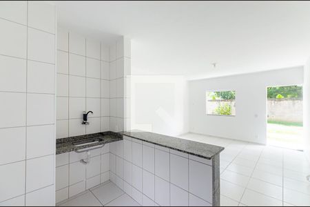 COZINHA de kitnet/studio para alugar com 1 quarto, 28m² em Mata Paca, Niterói