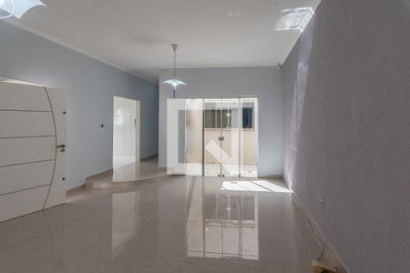 Sala de casa para alugar com 3 quartos, 245m² em Parque Jambeiro, Campinas