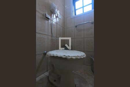 Lavabo de casa para alugar com 3 quartos, 225m² em Jardim Leila, Guarulhos