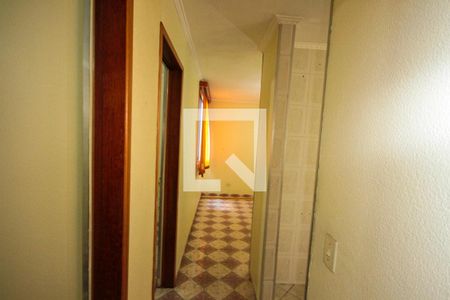 Corredor de apartamento para alugar com 2 quartos, 50m² em Cidade Satélite Santa Bárbara, São Paulo
