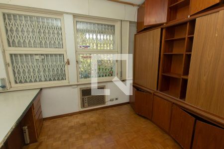 Quarto 2 de casa à venda com 4 quartos, 279m² em Três Figueiras, Porto Alegre