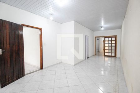 Sala de casa para alugar com 3 quartos, 160m² em Vila Vitório Mazzei, São Paulo