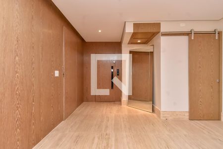 Entrada de apartamento à venda com 4 quartos, 250m² em Higienópolis, São Paulo