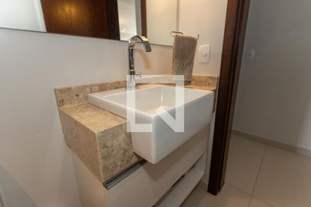 Lavabo de apartamento para alugar com 3 quartos, 153m² em Juvevê, Curitiba