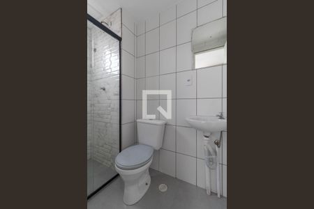 Banheiro de kitnet/studio à venda com 1 quarto, 24m² em Vila Ré, São Paulo