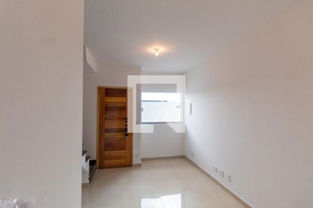 Sala de casa de condomínio para alugar com 2 quartos, 65m² em Vila Ré, São Paulo