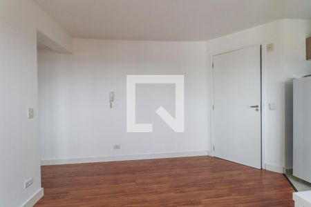 Sala de apartamento para alugar com 1 quarto, 38m² em Novo Mundo, Curitiba