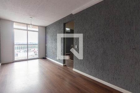 Sala de apartamento à venda com 2 quartos, 58m² em Jardim Cirino, Osasco